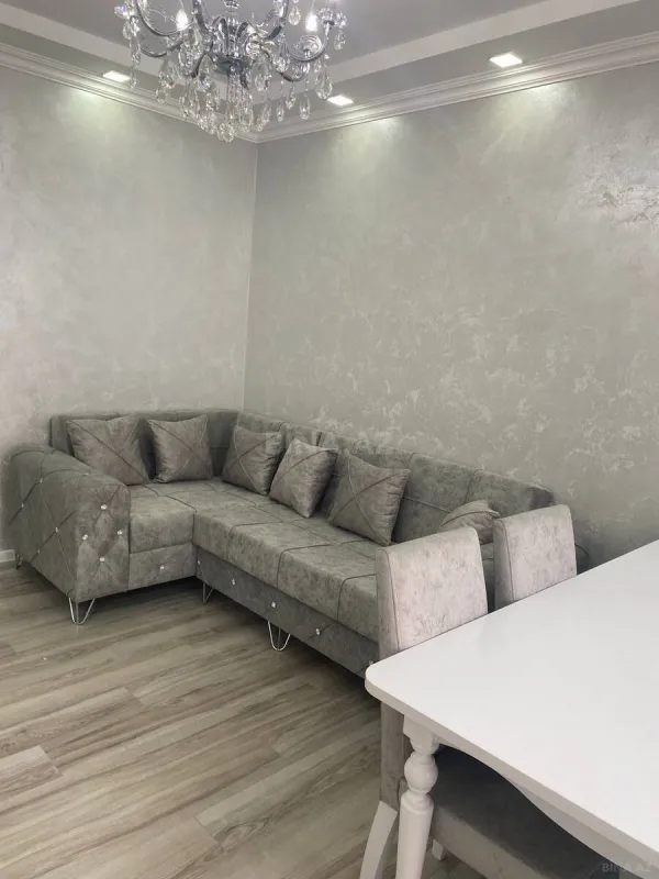 Satılır 2 otaqlı mənzil 61 m²