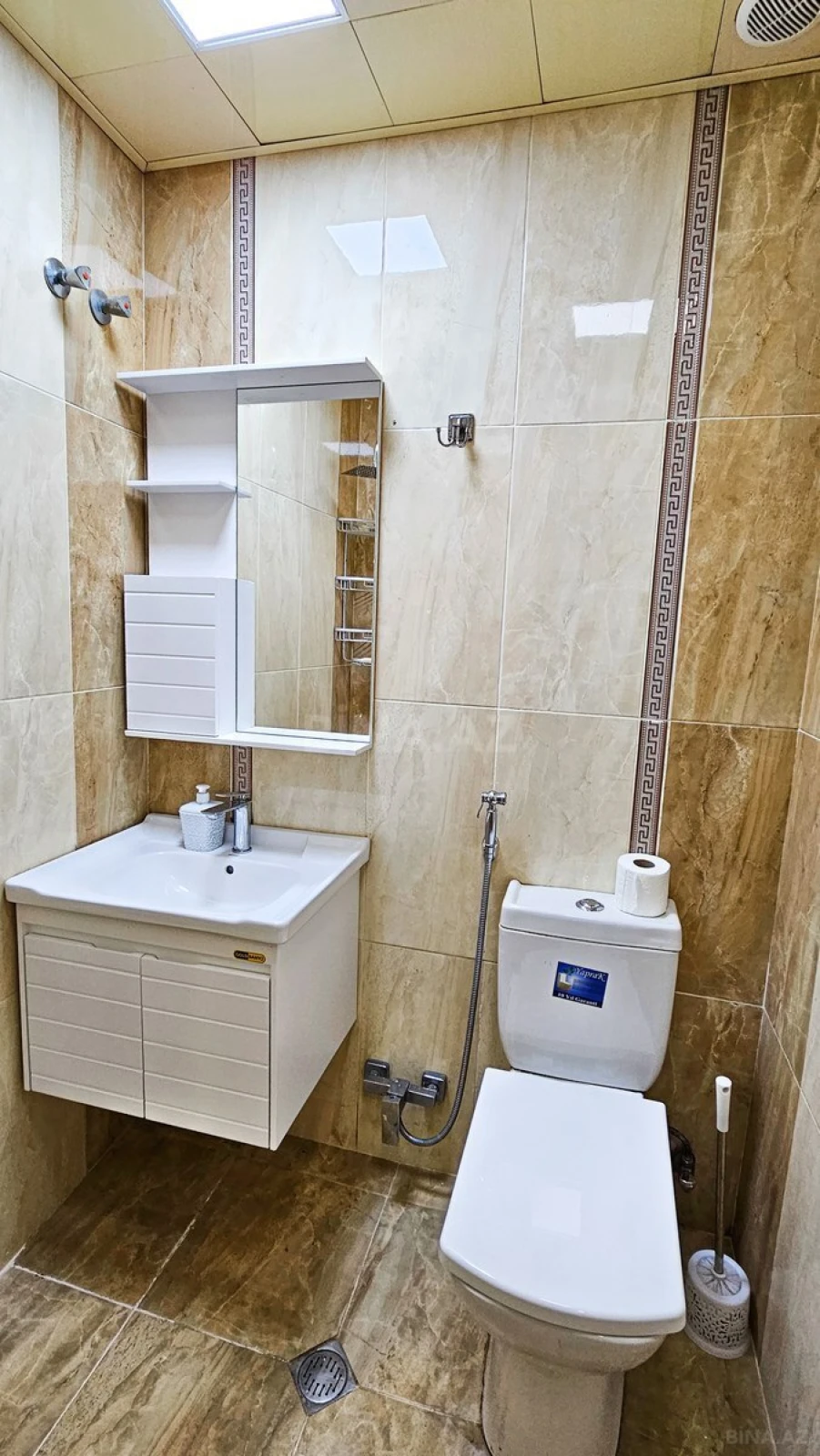 Satılır 4 otaqlı mənzil 108 m²