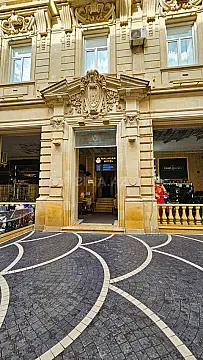 Satılır 4 otaqlı mənzil 108 m²