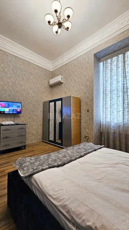 Satılır 4 otaqlı mənzil 108 m²