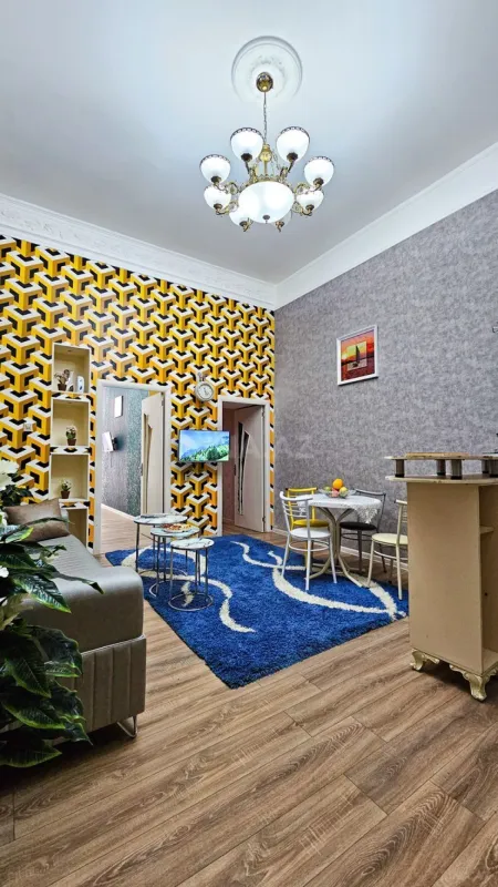 Satılır 4 otaqlı mənzil 108 m²
