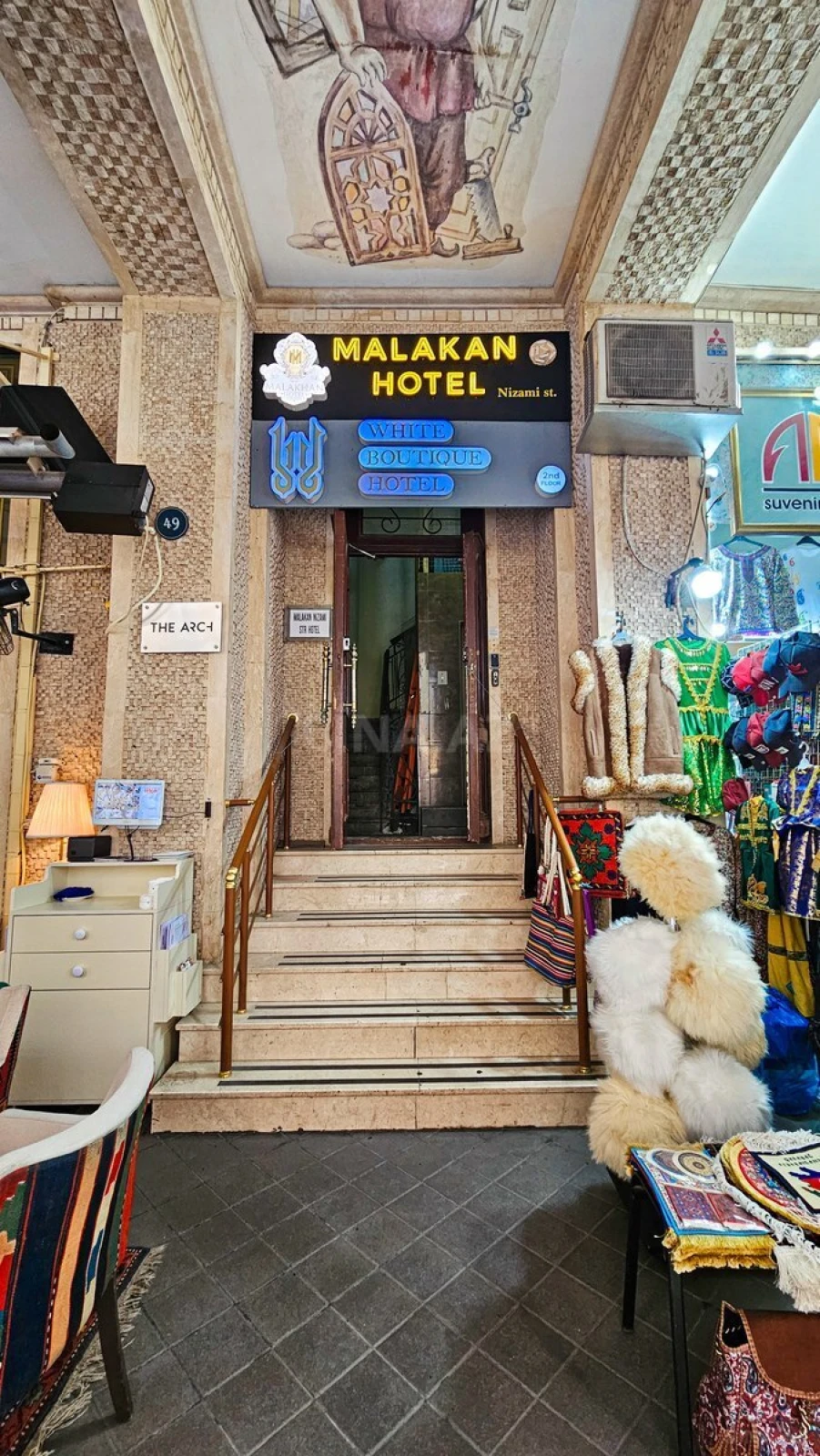 Satılır 4 otaqlı mənzil 108 m²