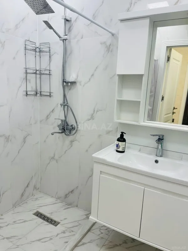 Kirayə verilir 3 otaqlı mənzil 110 m²