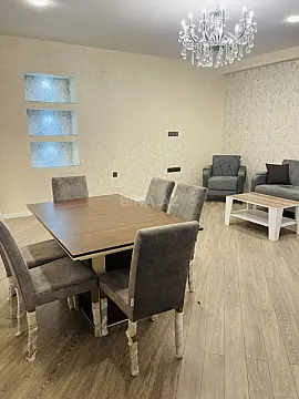 Kirayə verilir 3 otaqlı mənzil 110 m²