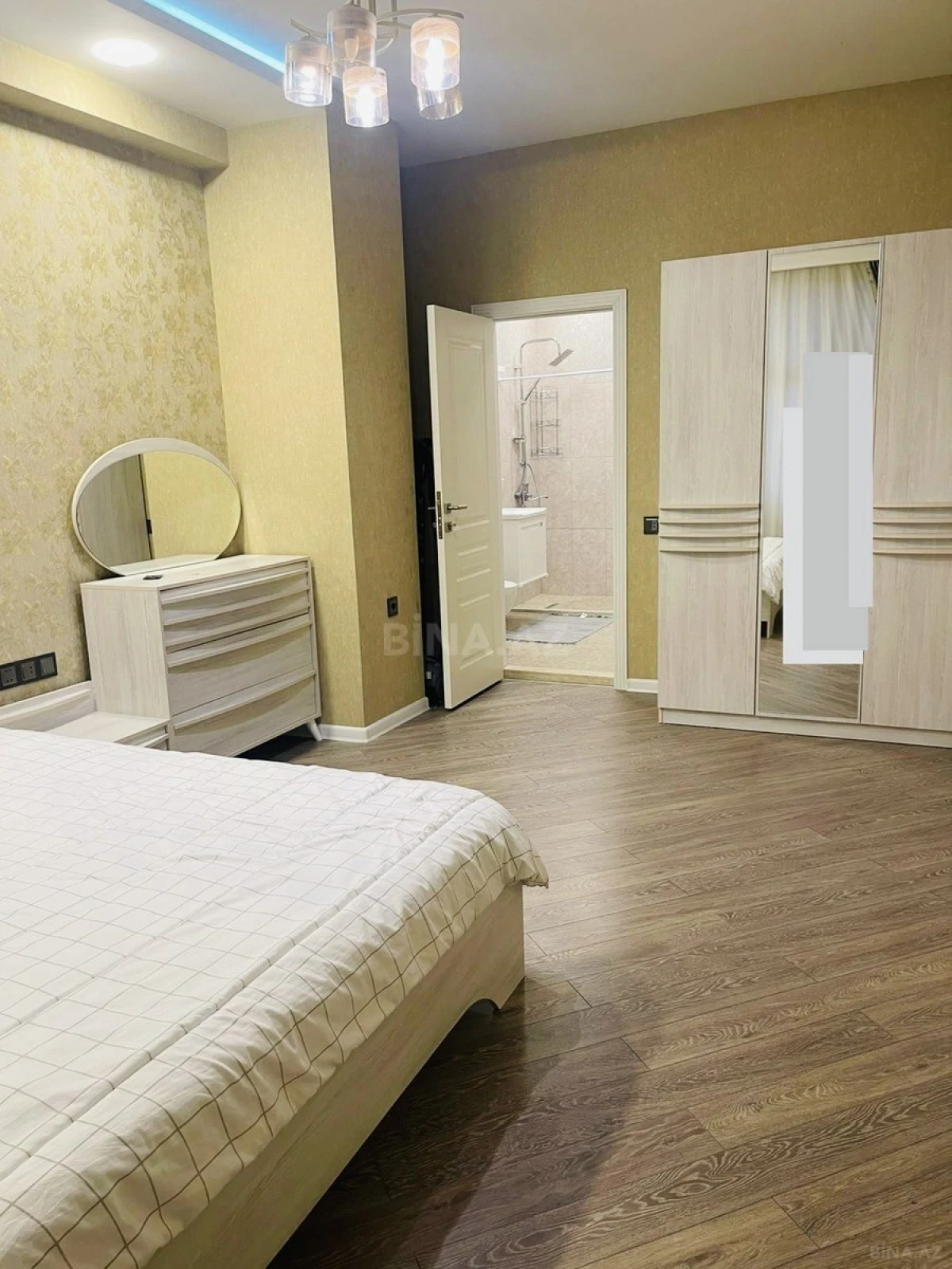 Kirayə verilir 3 otaqlı mənzil 110 m²