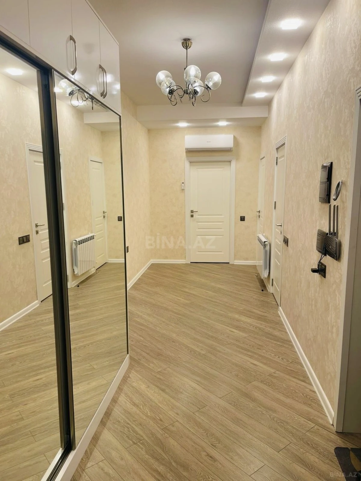 Kirayə verilir 3 otaqlı mənzil 110 m²