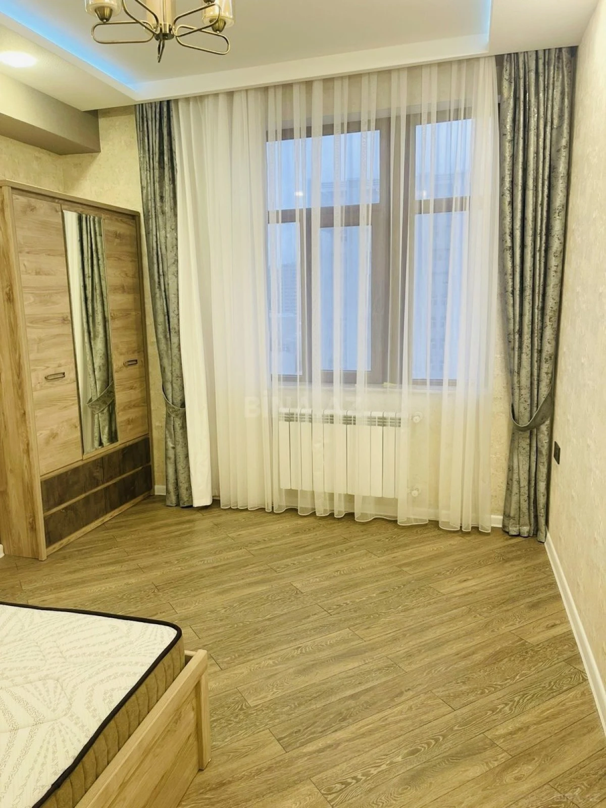 Kirayə verilir 3 otaqlı mənzil 110 m²