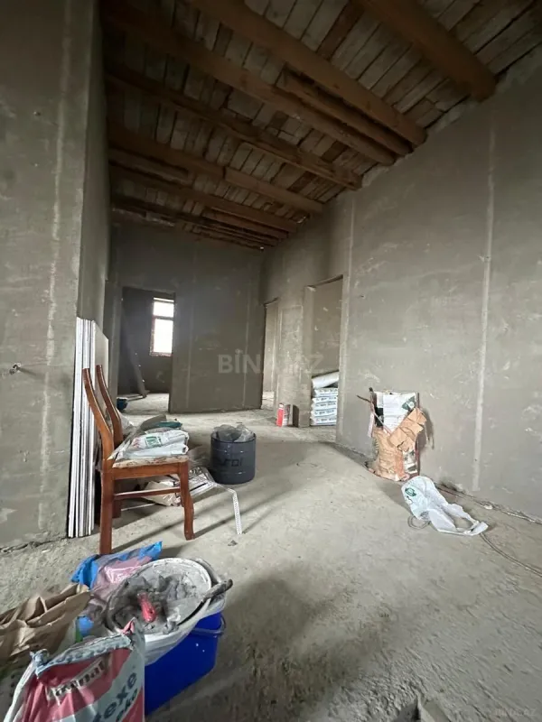 Satılır 6 otaqlı həyət evi 250 m²