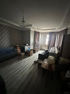 Satılır 6 otaqlı həyət evi 250 m²