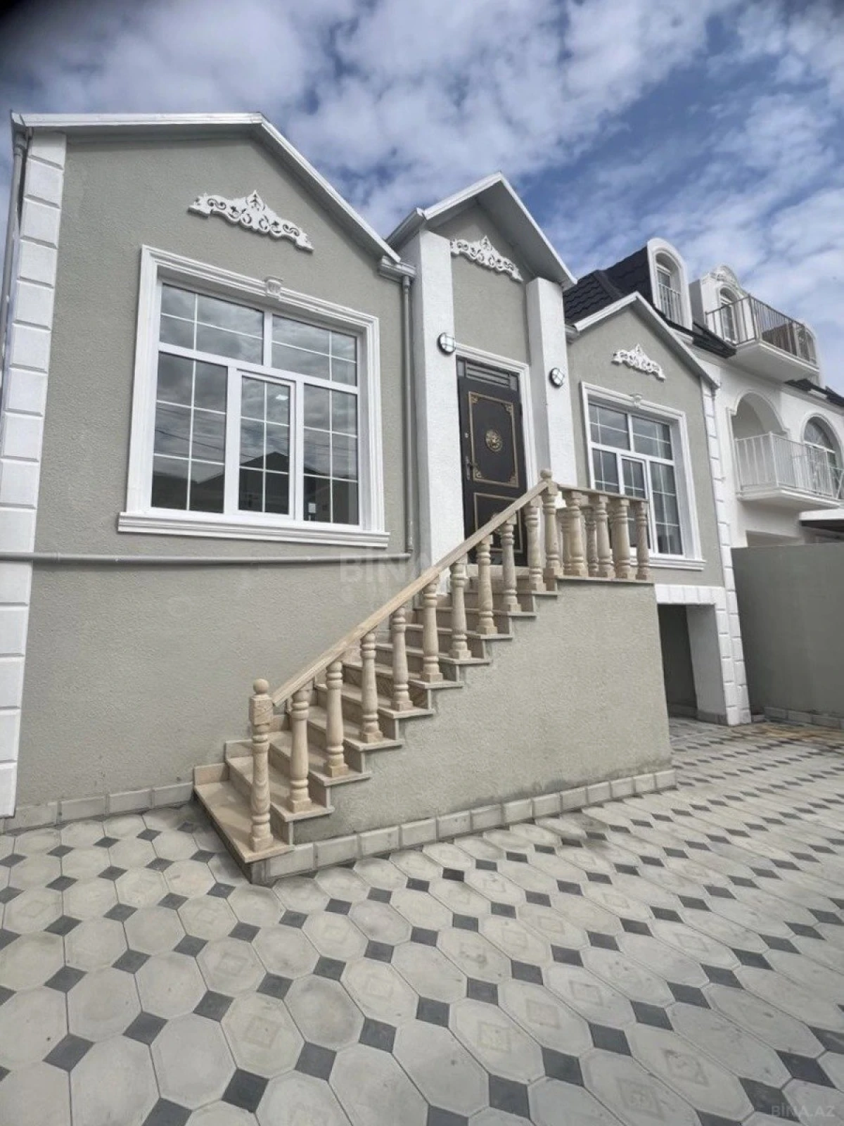 Satılır 6 otaqlı həyət evi 160 m²