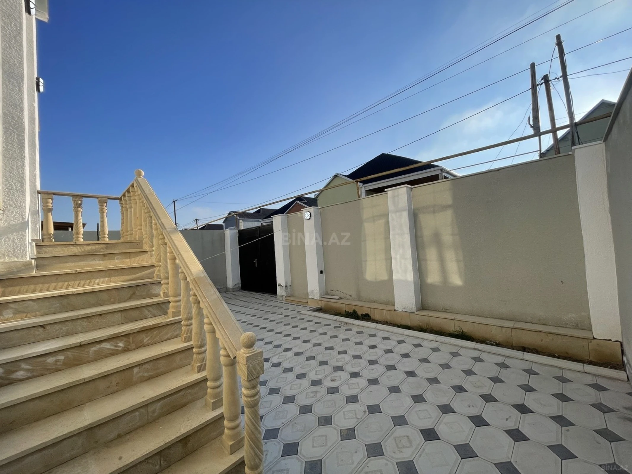 Satılır 6 otaqlı həyət evi 160 m²