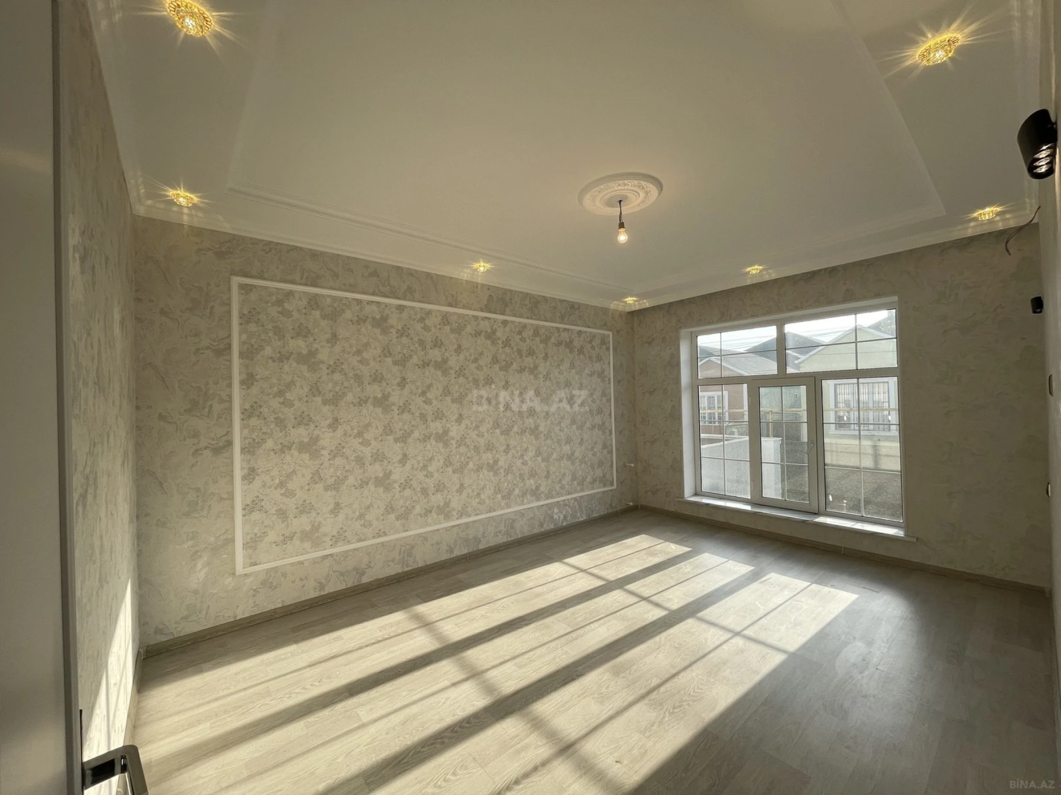 Satılır 6 otaqlı həyət evi 160 m²