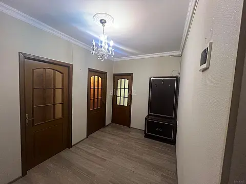 Kirayə verilir 2 otaqlı mənzil 65 m²