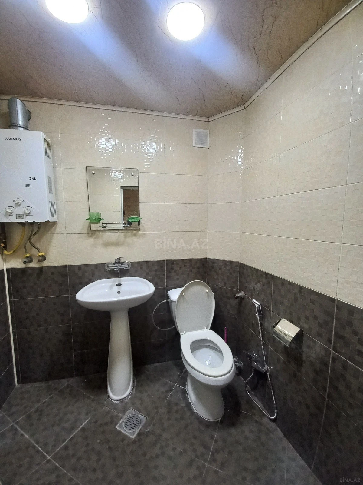 Satılır 1 otaqlı mənzil 42 m²