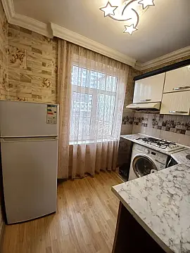Satılır 1 otaqlı mənzil 42 m²