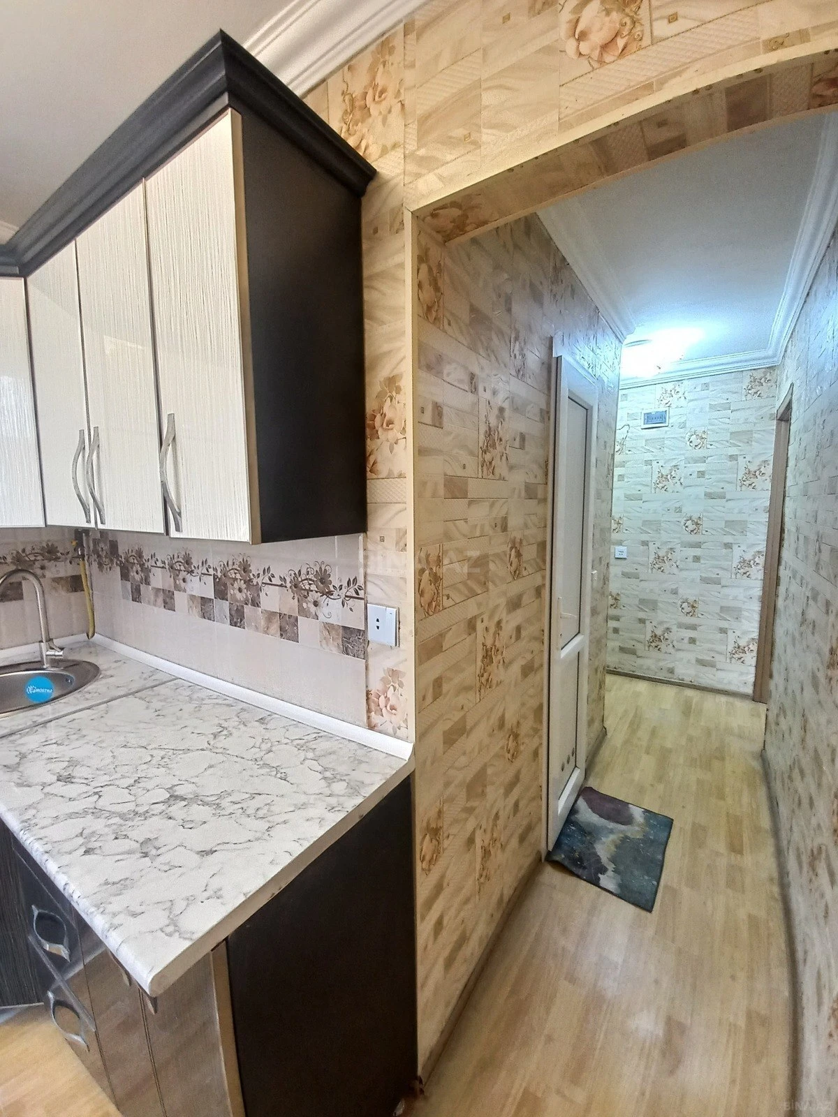 Satılır 1 otaqlı mənzil 42 m²