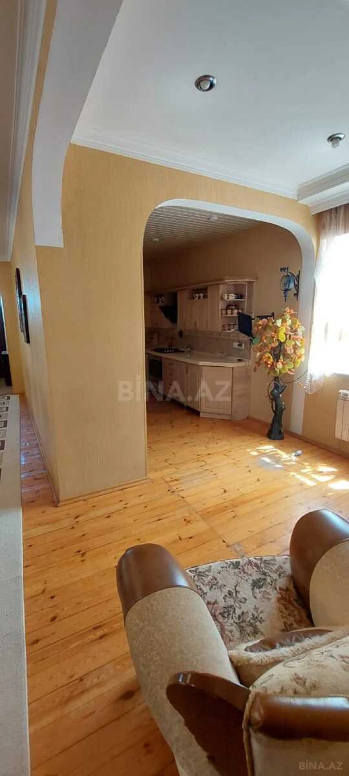 Satılır 7 otaqlı həyət evi 143 m²