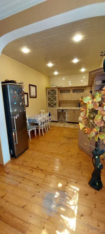 Satılır 7 otaqlı həyət evi 143 m²