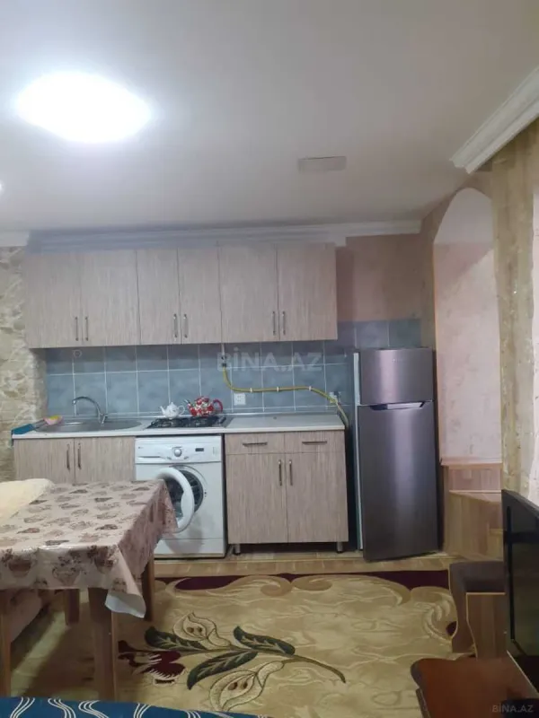 Satılır 7 otaqlı həyət evi 143 m²