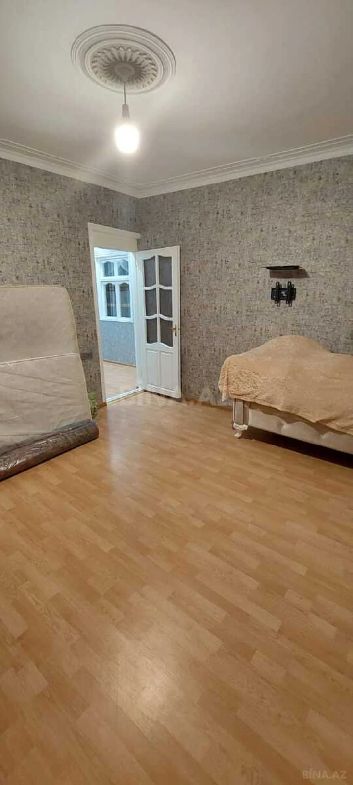 Satılır 7 otaqlı həyət evi 143 m²