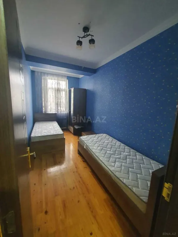 Satılır 3 otaqlı mənzil 110 m²