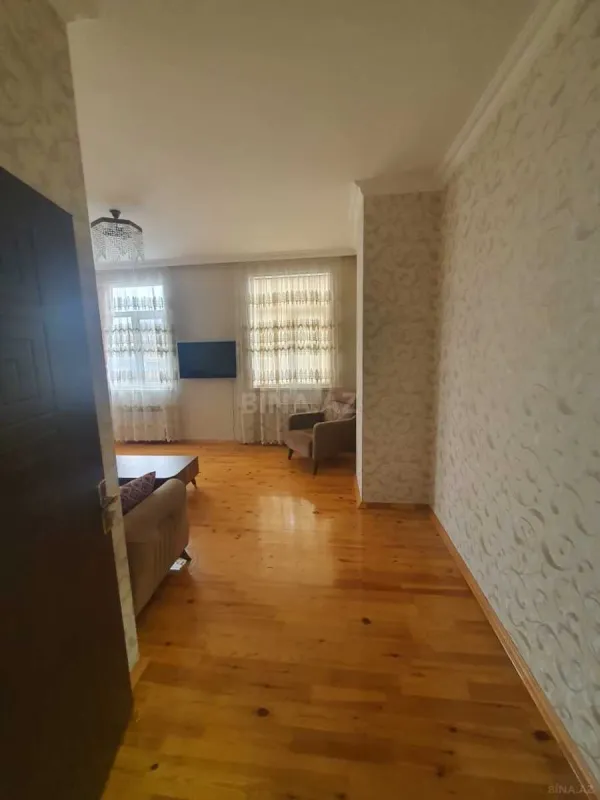 Satılır 3 otaqlı mənzil 110 m²