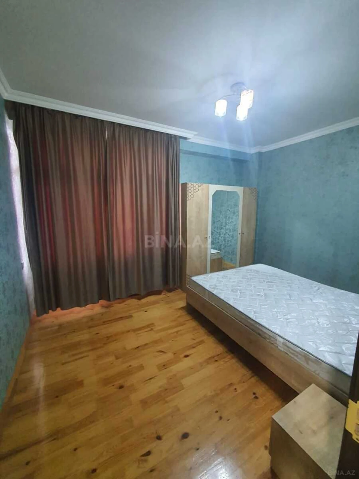 Satılır 3 otaqlı mənzil 110 m²
