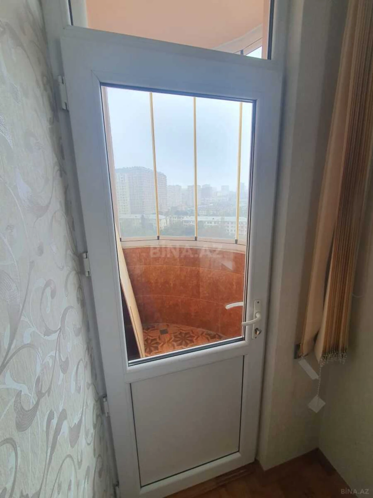 Satılır 3 otaqlı mənzil 110 m²