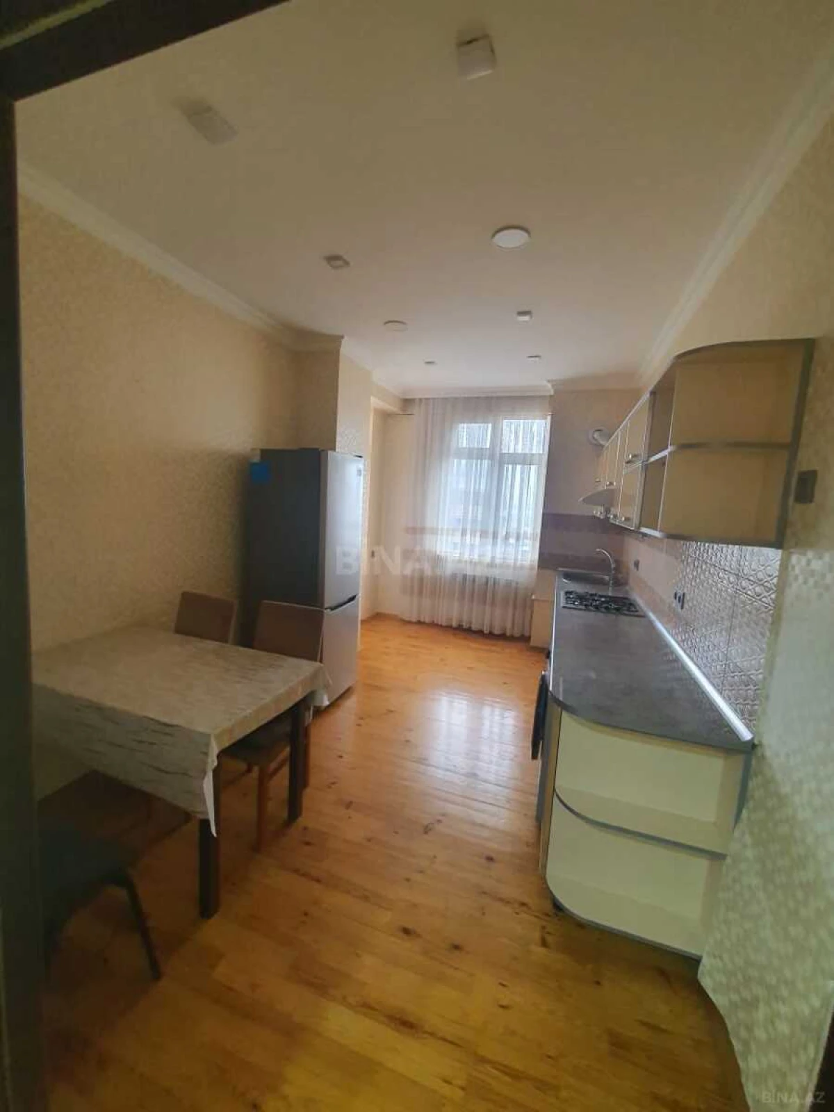Satılır 3 otaqlı mənzil 110 m²