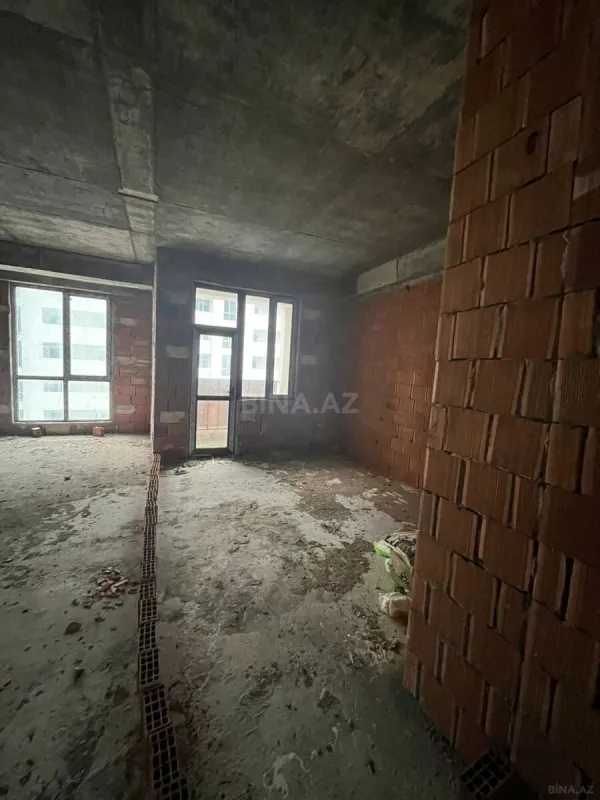 Satılır 2 otaqlı mənzil 91 m²