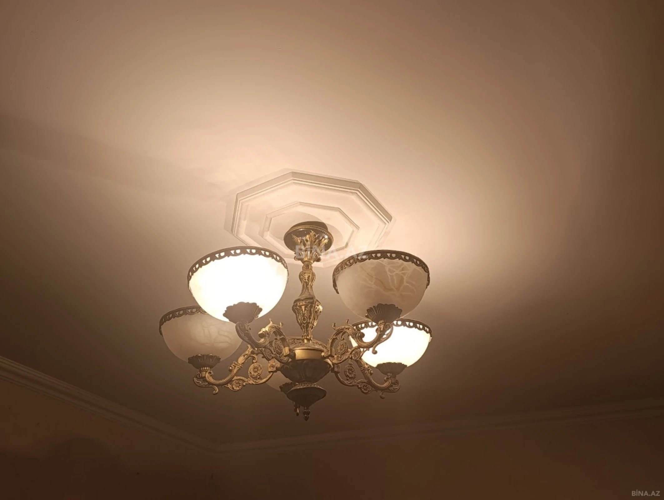 Kirayə verilir 1 otaqlı mənzil 40 m²