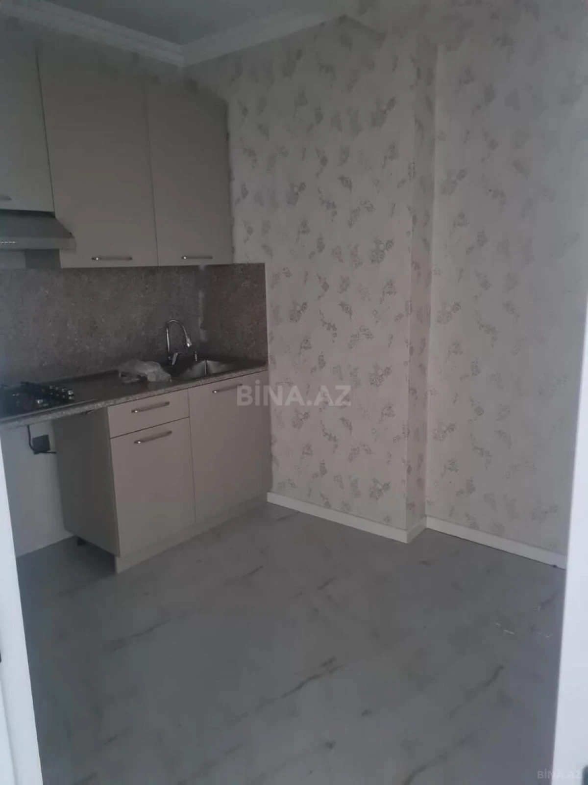 Kirayə verilir 2 otaqlı mənzil 73 m²