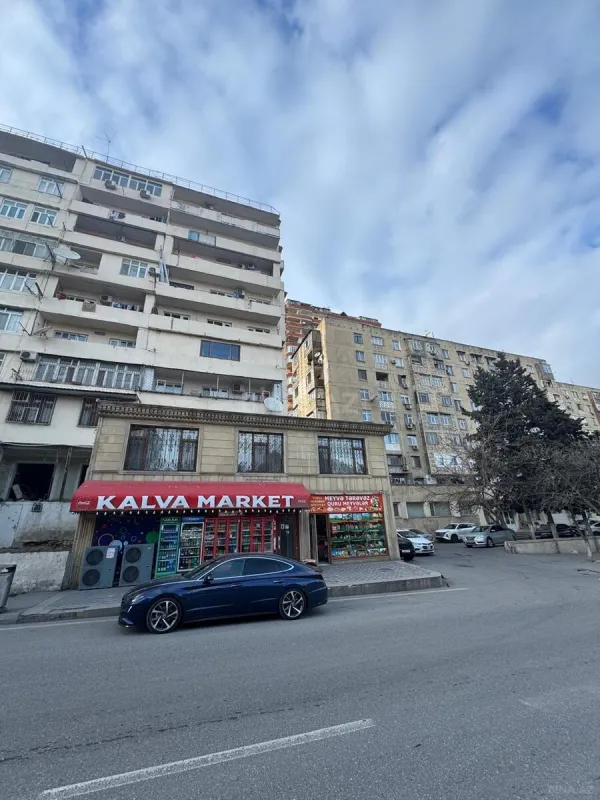 Satılır 4 otaqlı mənzil 80 m²