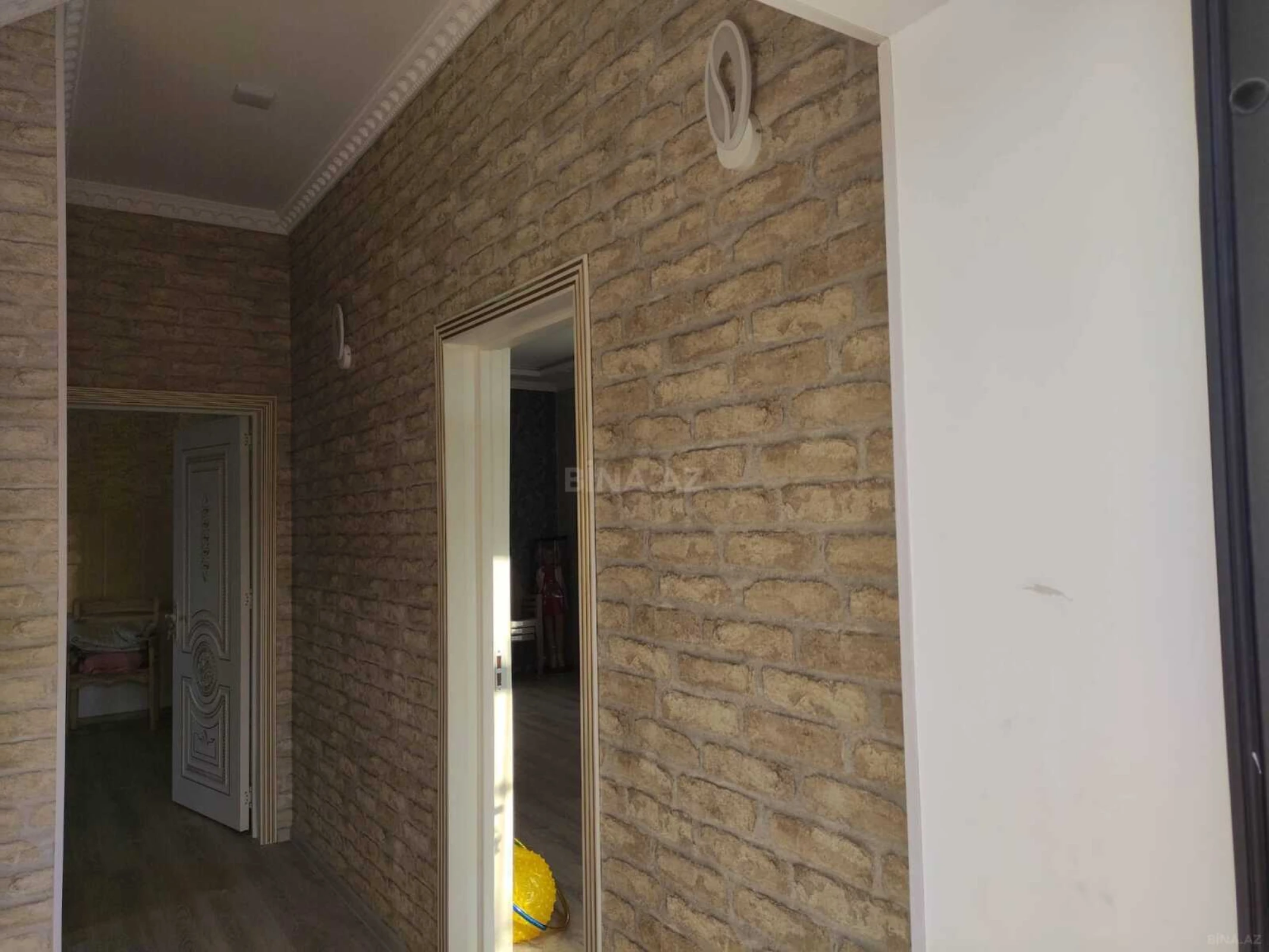Satılır 4 otaqlı həyət evi 170 m²