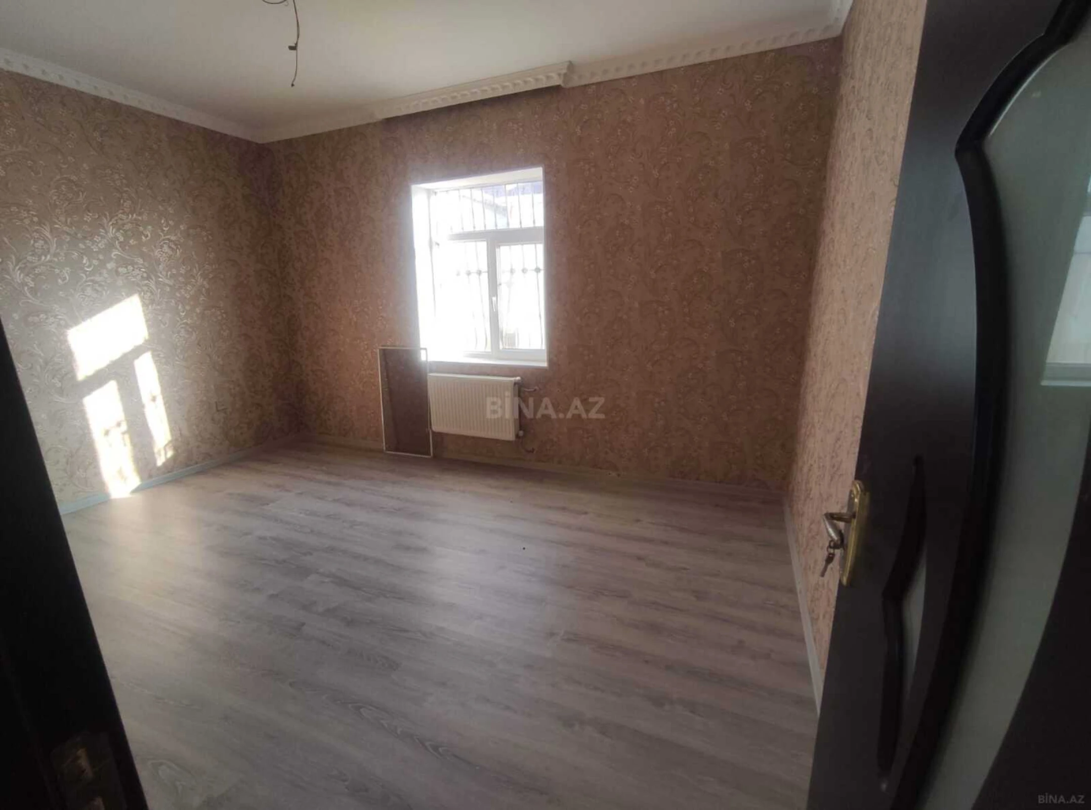 Satılır 4 otaqlı həyət evi 170 m²