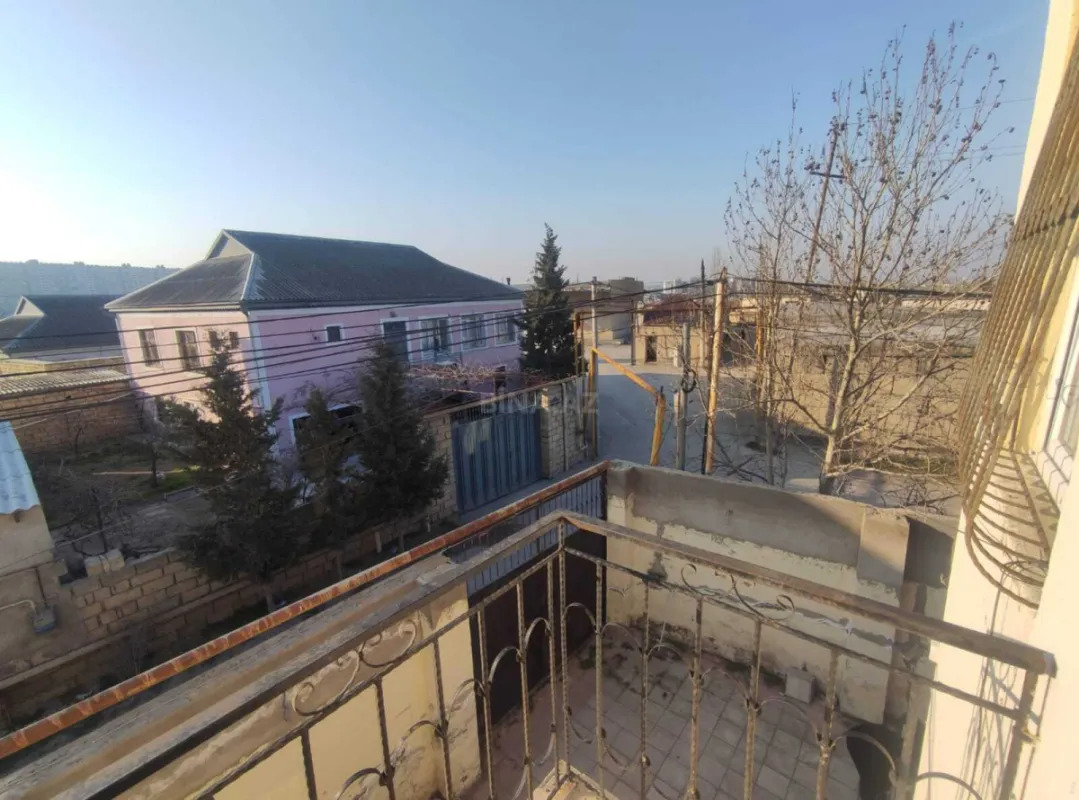Satılır 4 otaqlı həyət evi 170 m²