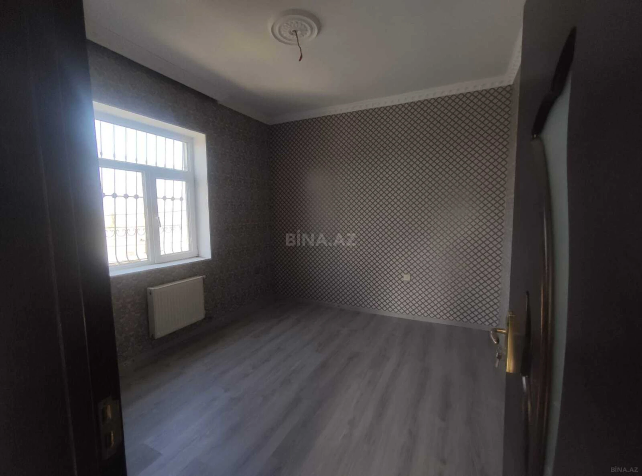 Satılır 4 otaqlı həyət evi 170 m²