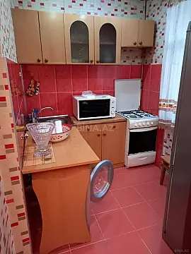 Kirayə verilir 2 otaqlı mənzil 66 m²