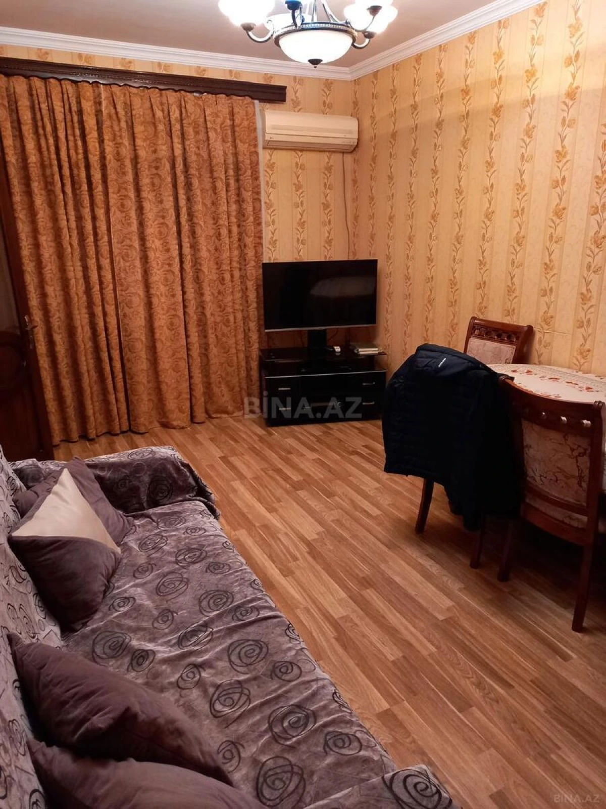 Kirayə verilir 2 otaqlı mənzil 66 m²