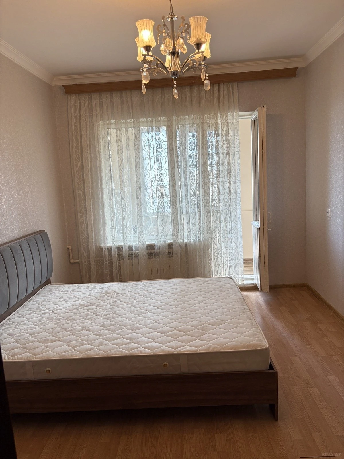 Satılır 2 otaqlı mənzil 70 m²