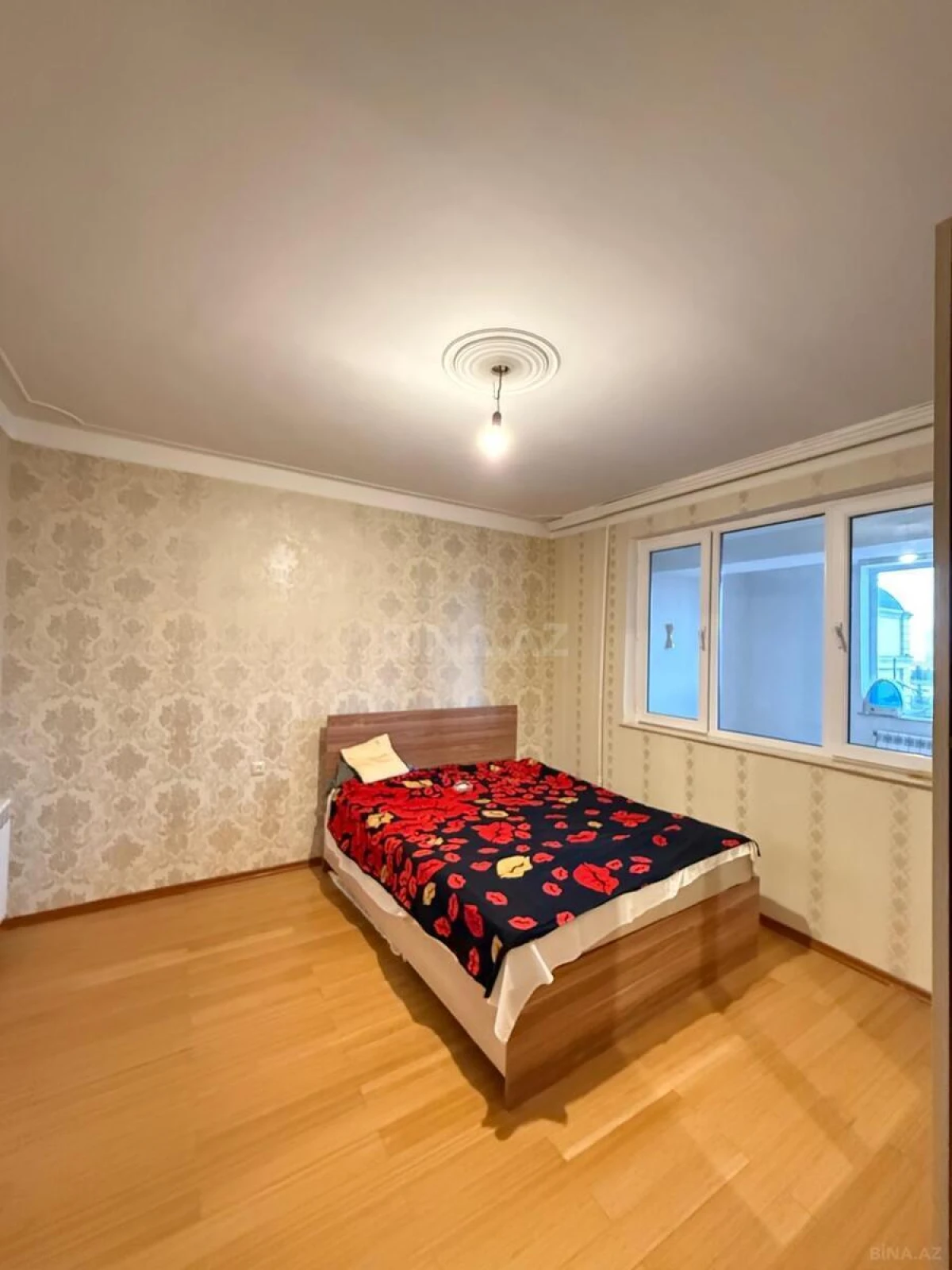 Satılır 3 otaqlı mənzil 100 m²