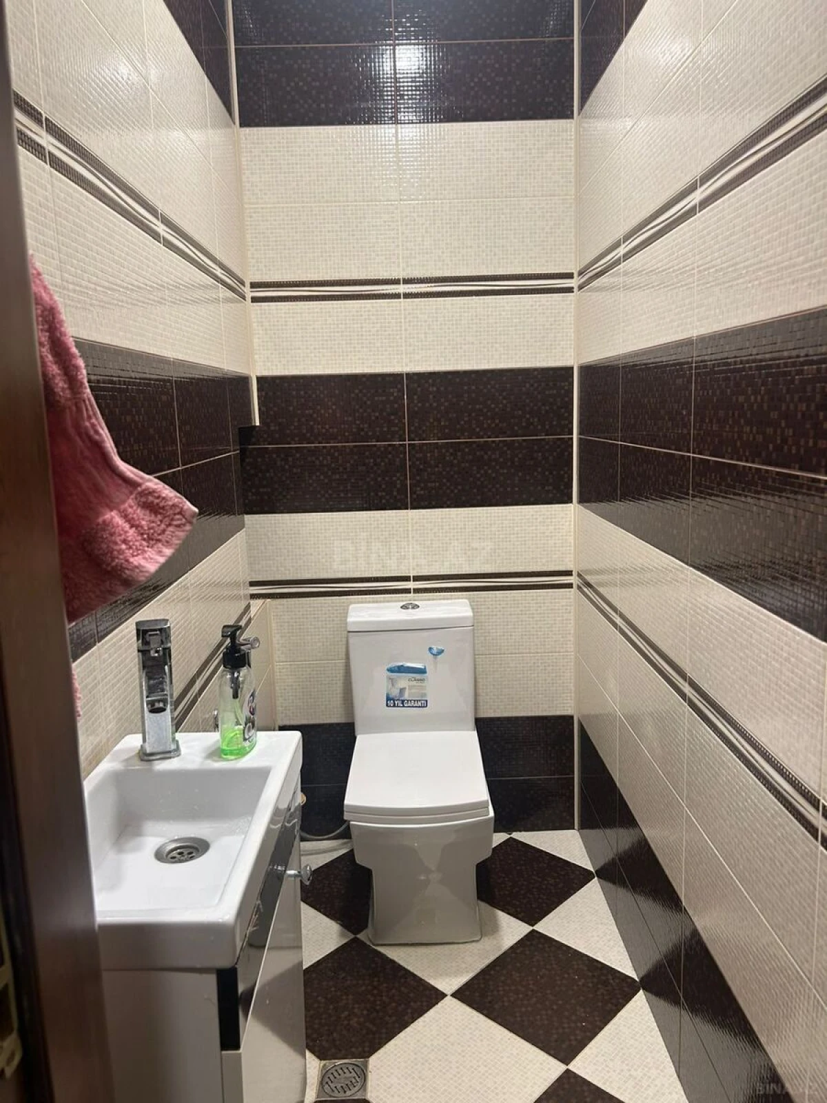 Satılır 2 otaqlı mənzil 94 m²