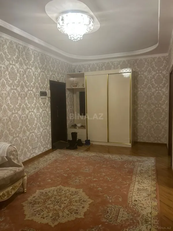 Satılır 2 otaqlı mənzil 94 m²