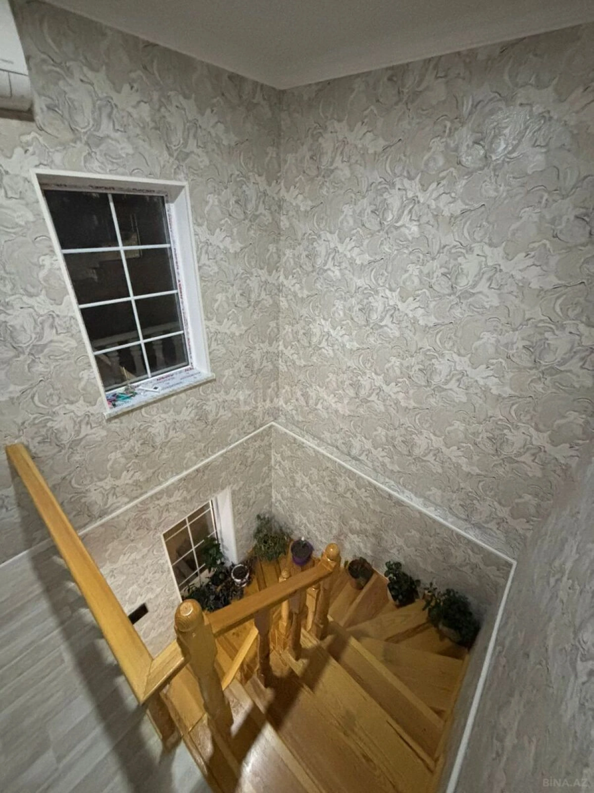 Satılır 5 otaqlı həyət evi 158 m²