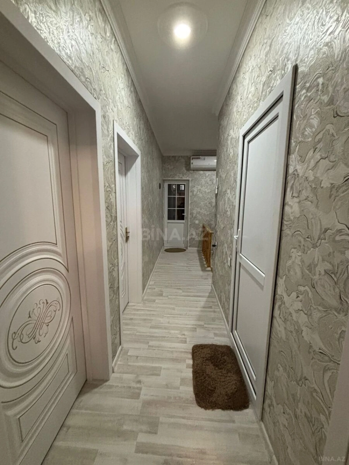 Satılır 5 otaqlı həyət evi 158 m²