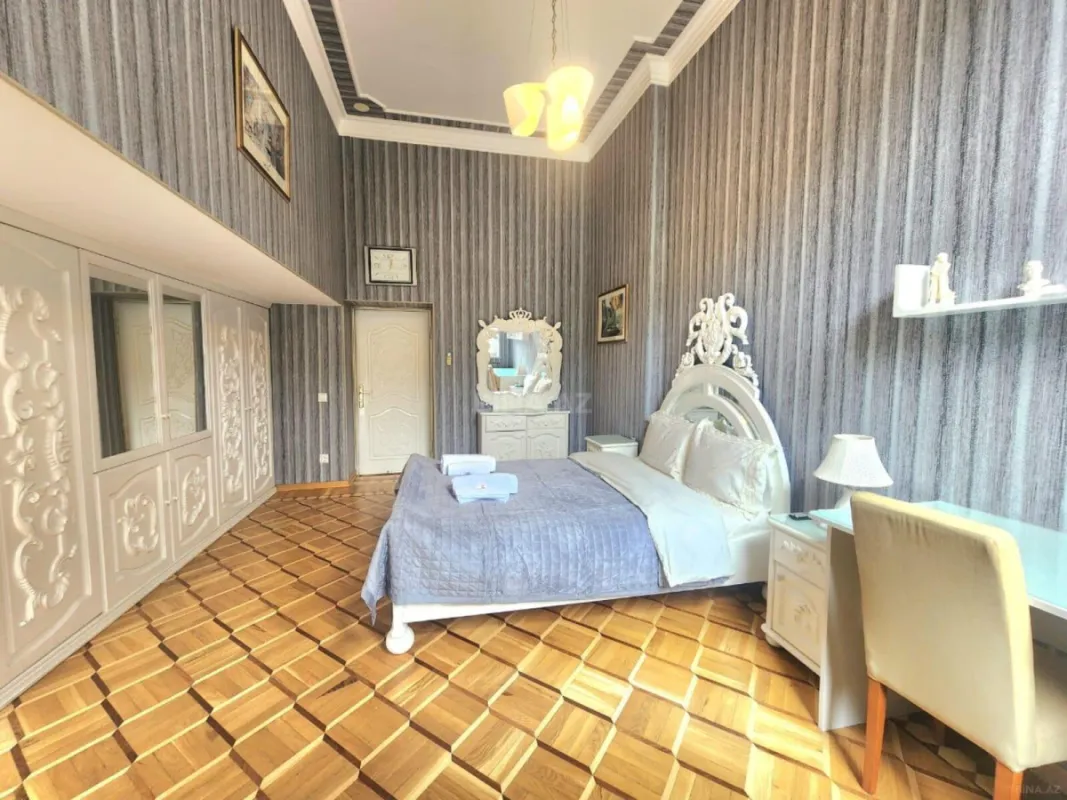 Kirayə verilir 2 otaqlı mənzil 71 m²