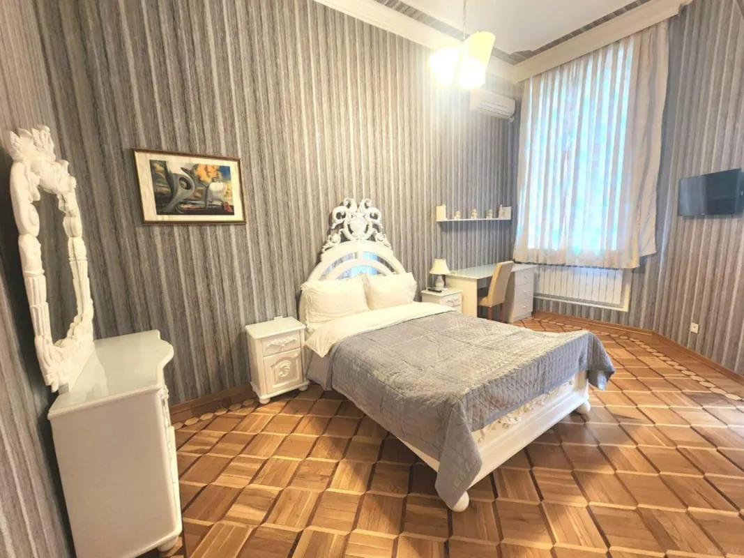 Kirayə verilir 2 otaqlı mənzil 71 m²