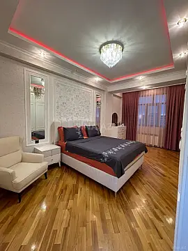 Satılır 2 otaqlı mənzil 110 m²
