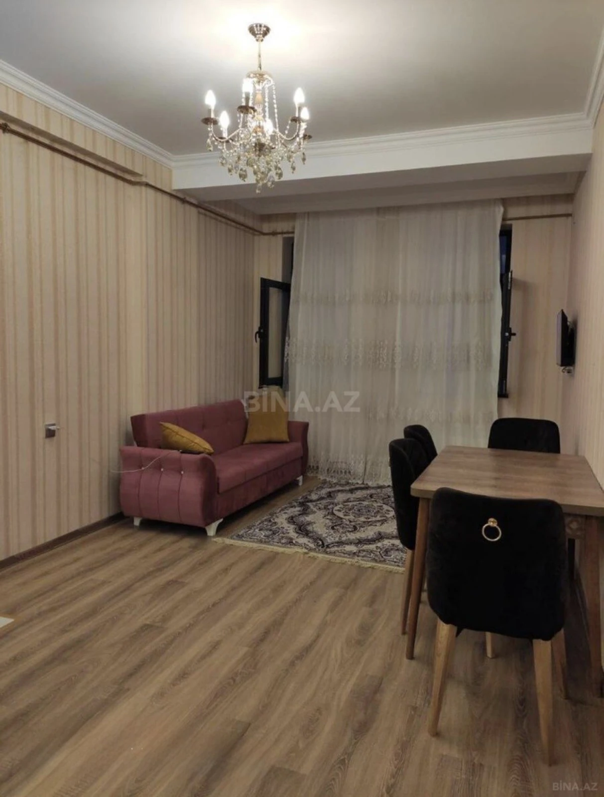 Kirayə verilir 2 otaqlı mənzil 60 m²