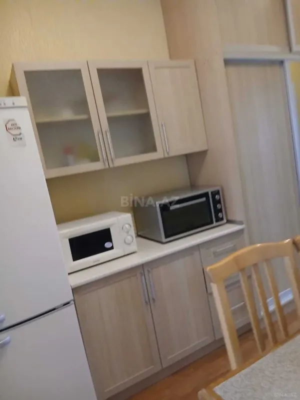 Kirayə verilir 2 otaqlı mənzil 60 m²